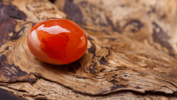 Carnelian Crystal Properties: Courage, Passion, Energy, Manifestation.