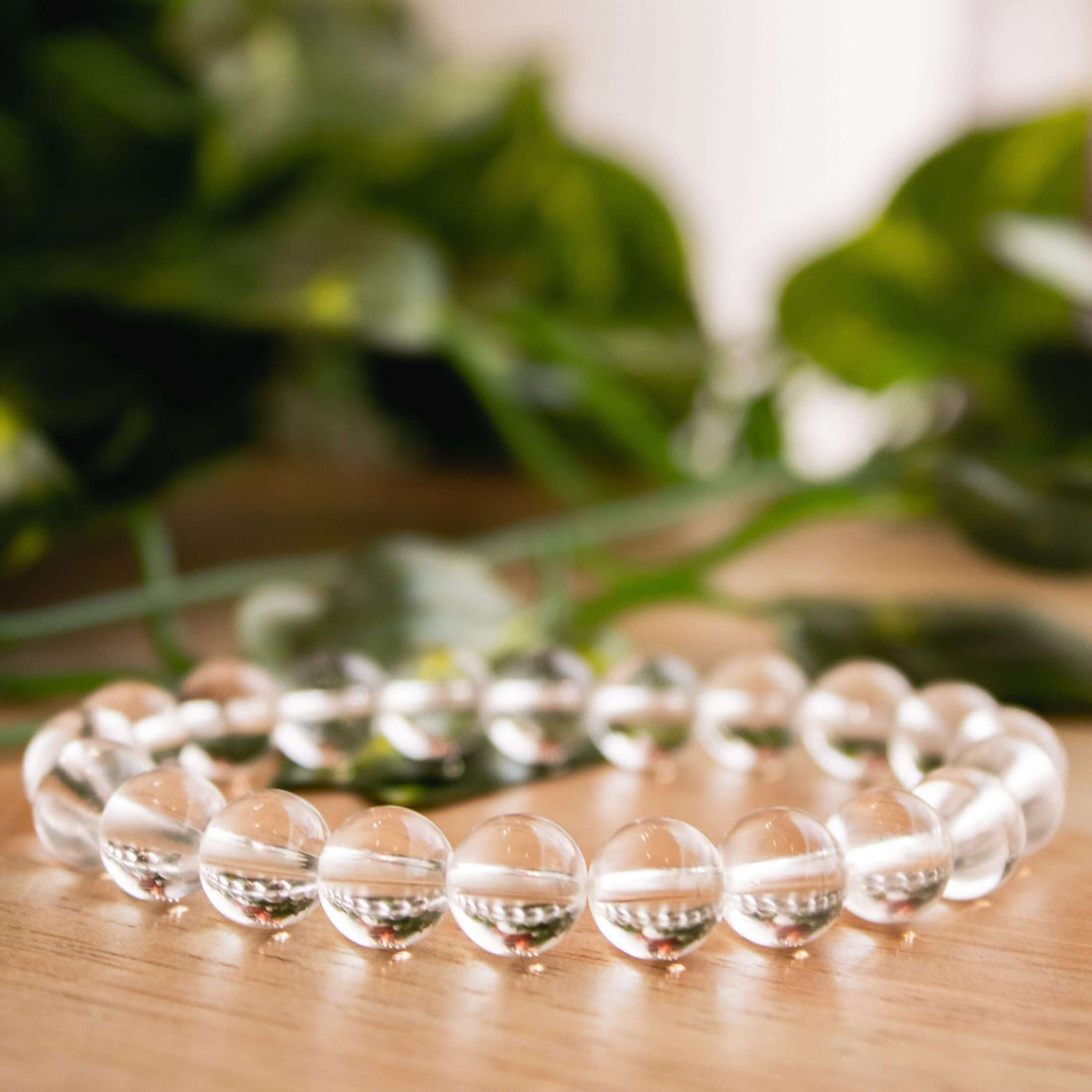 Clear Quartz Bracelet Benefits – Real Healing Crystal Jewelry for Focus and Clarity.